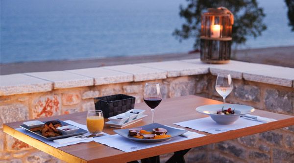 Restaurant & Breakfast